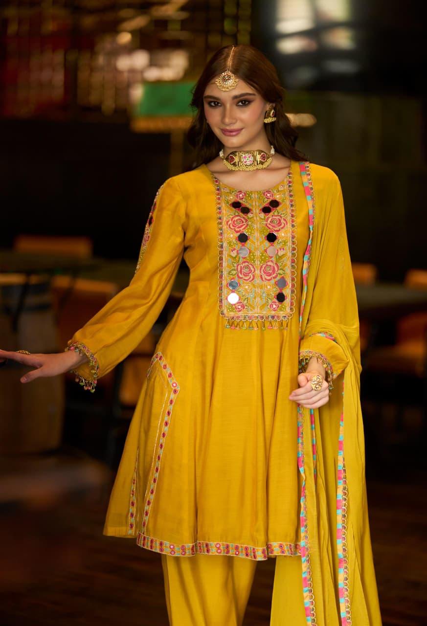 Thread and embroidery work Roman silk suit set