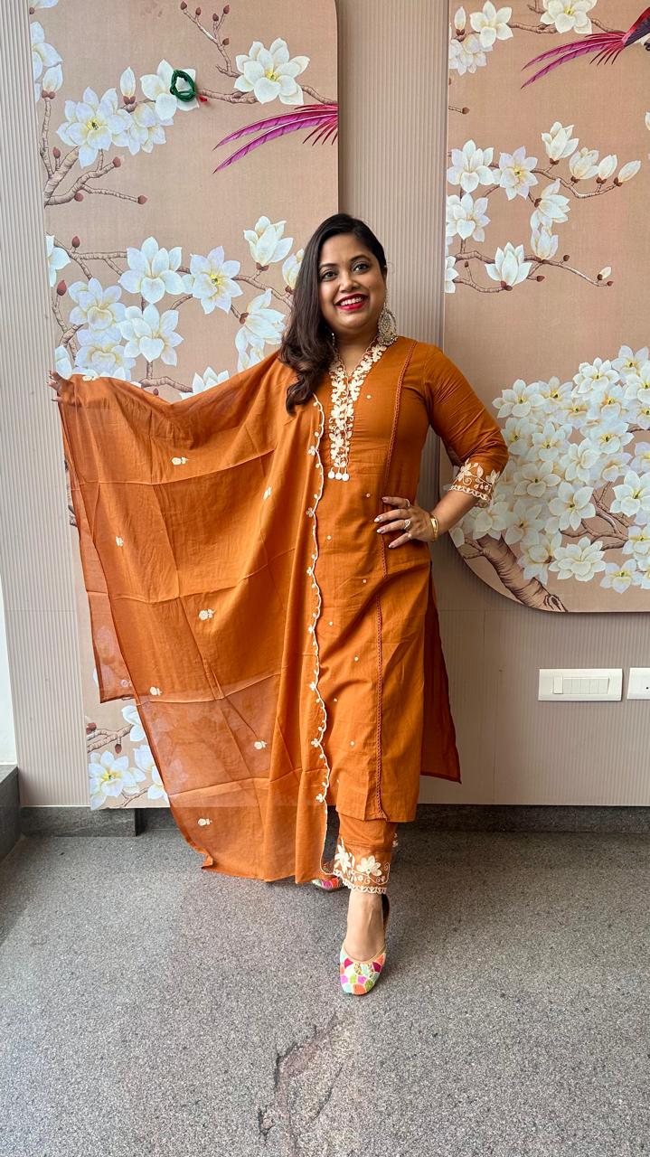 Pretty cotton embroidered front lining suit set in tan