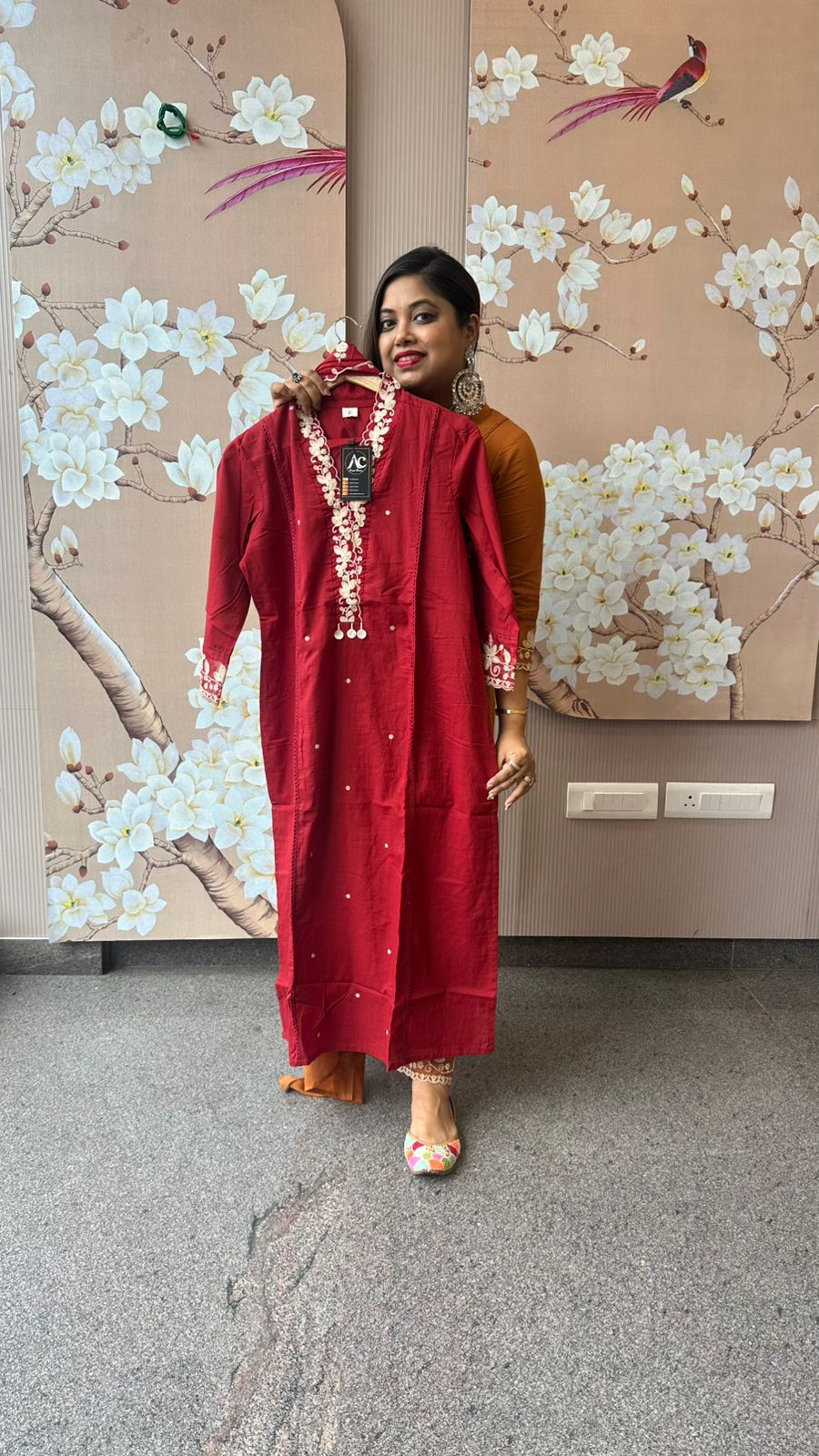 Pretty cotton embroidered front lining suit set in red