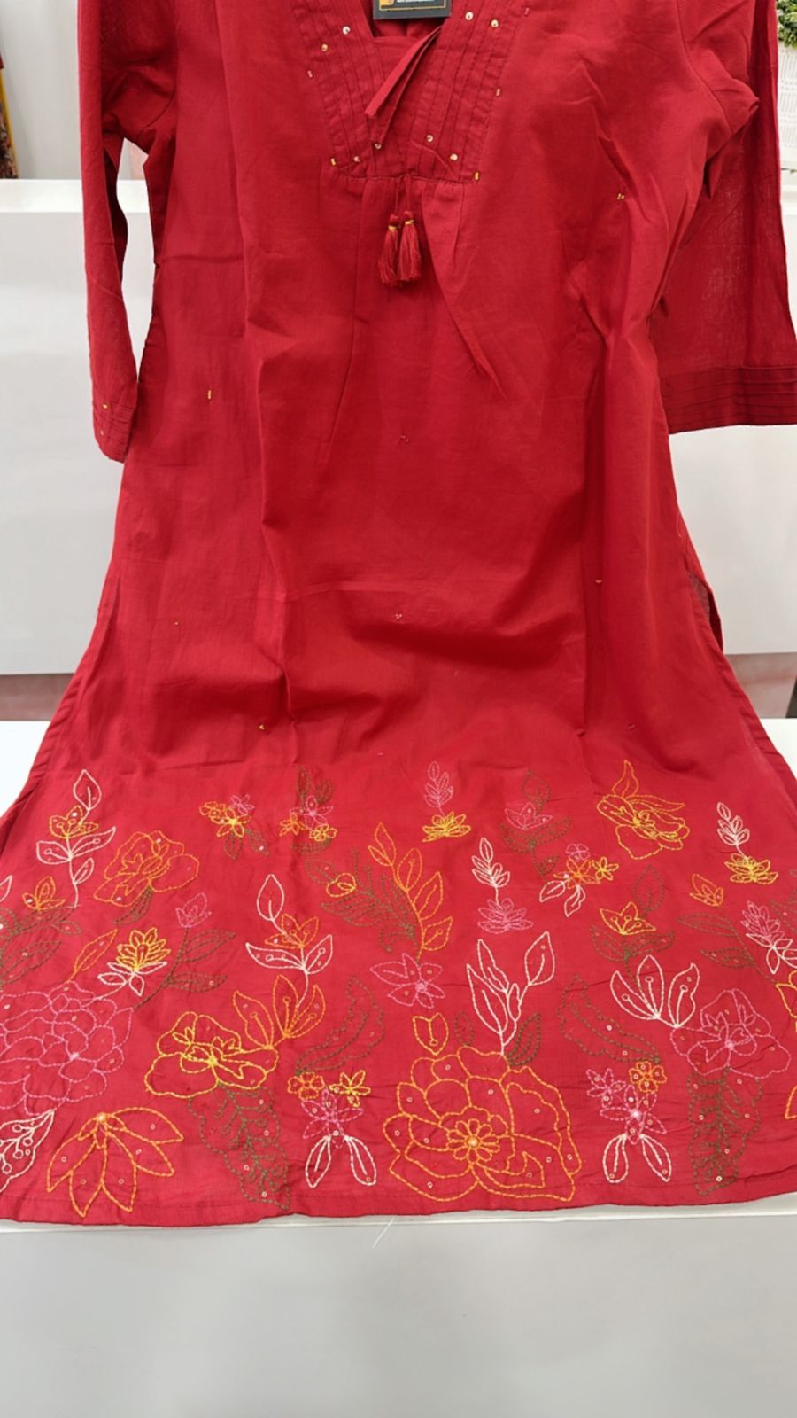 Pure cotton embroidered suit set in red