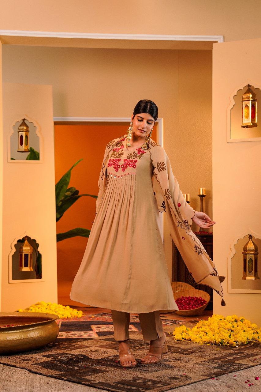 Pretty Mul Chanderi embroidery suit set