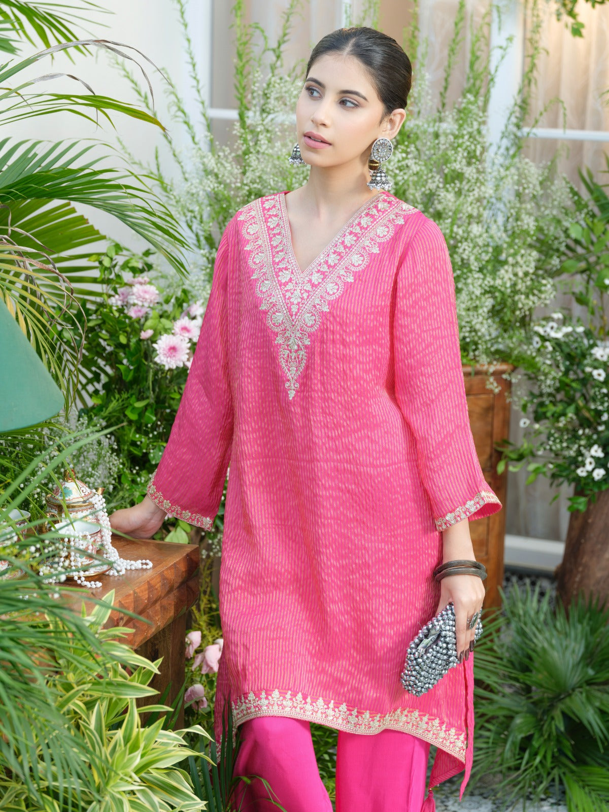 Pretty tissue pink kurta pant