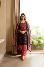Heavy rayon pretty appliqué n embroidered suit set in black