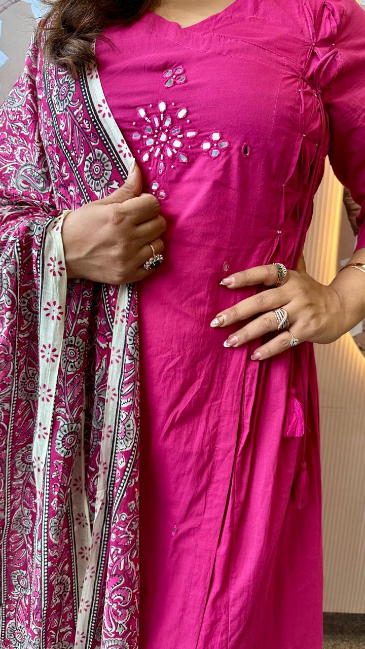 Hot selling in pink colour paired with Kalamkari dupatta