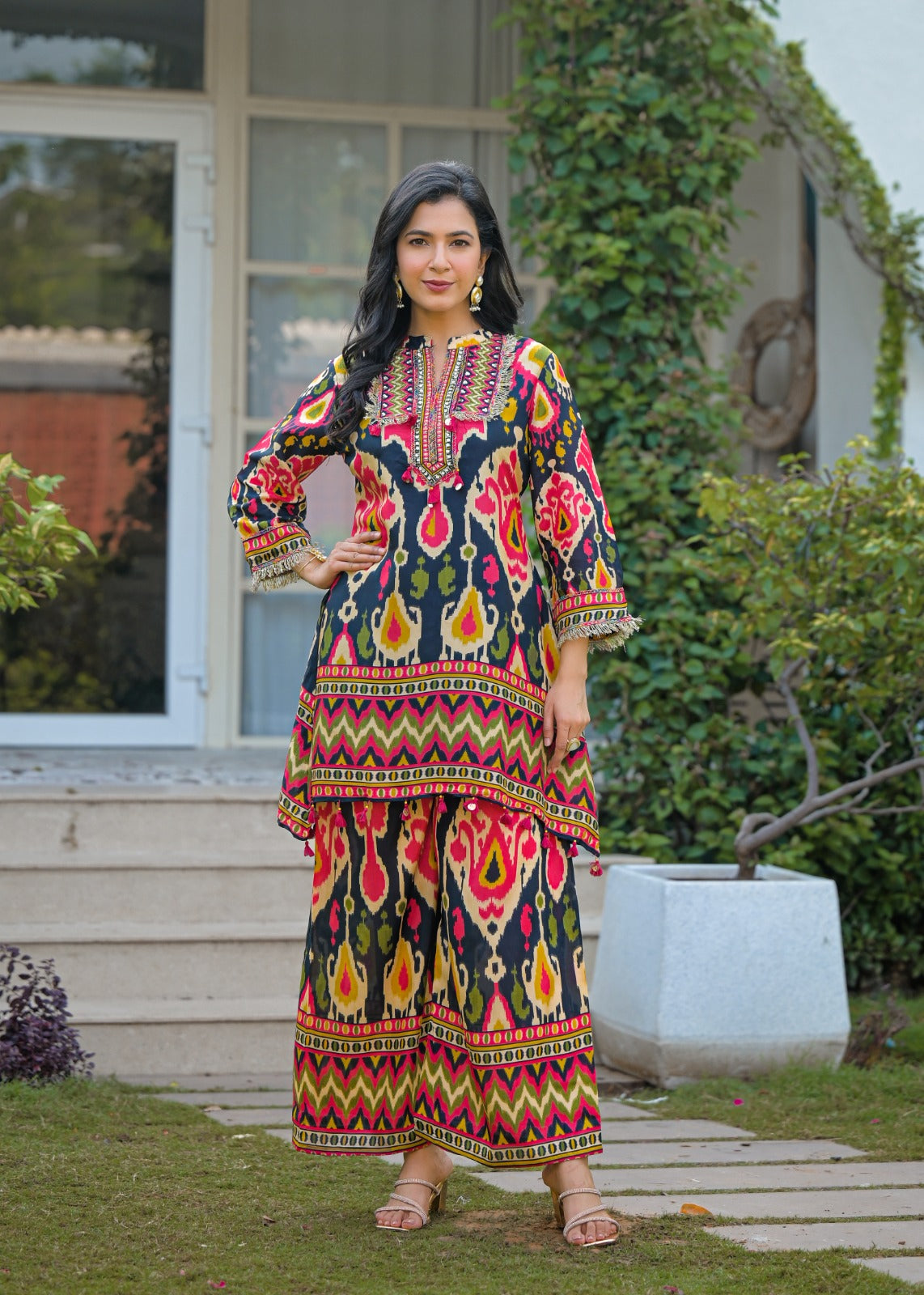 Pretty V neck fringes silk co ord set