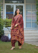 Wow pure crepe designer suit set