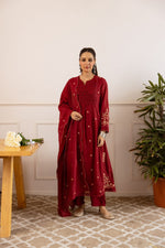 Wow soft Chanderi silk embroidered full suit set