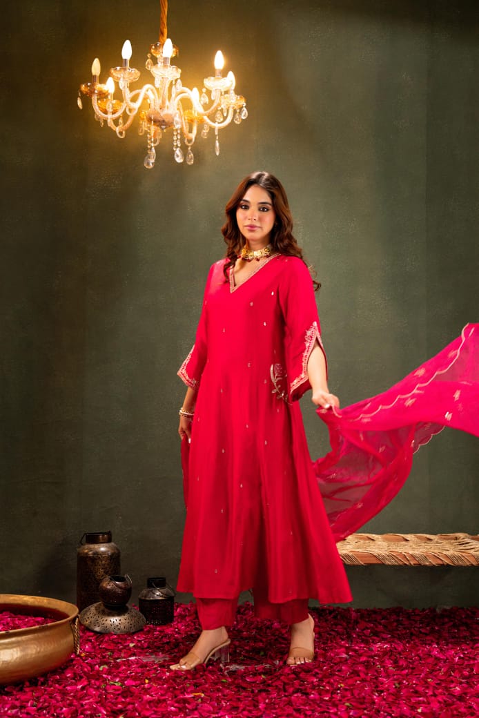 Santoori silk designer sleeves n pocket suit set in pink