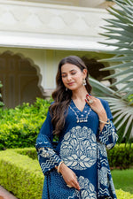 Pure crepe desigenr suit set in blue