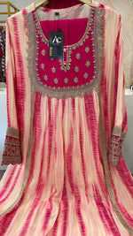 Pure crepe with lace detailing suit set