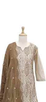 Gorgeous linen Chanderi embroidered lining suit set