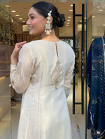 Super smart n premium tissue suit set with designer back in ivory