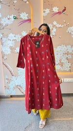 Pretty cotton Ikkat printed V neck plazzo pant suit set in red