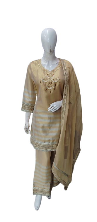 Gorgeous hand work tissue suit set