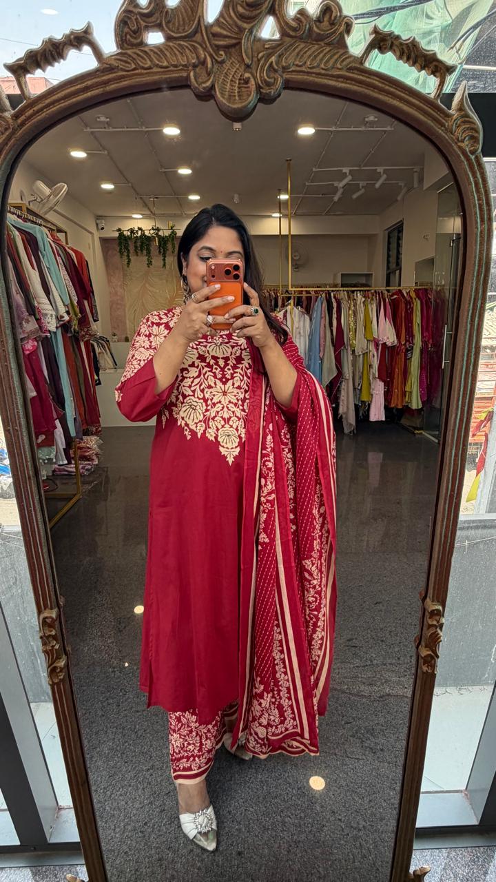 Pretty cotton digital printed full suit set in red comes with pocket in both kurta n pant