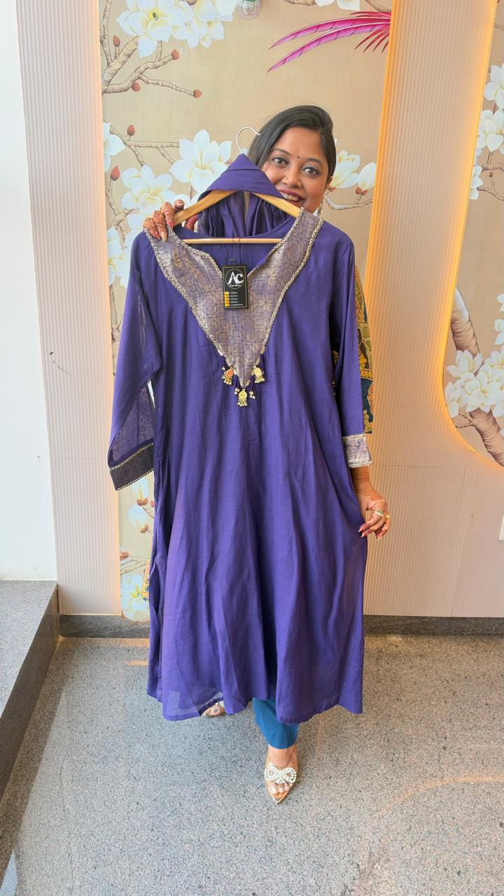 Super pretty purple with ghungro and brocade detailing