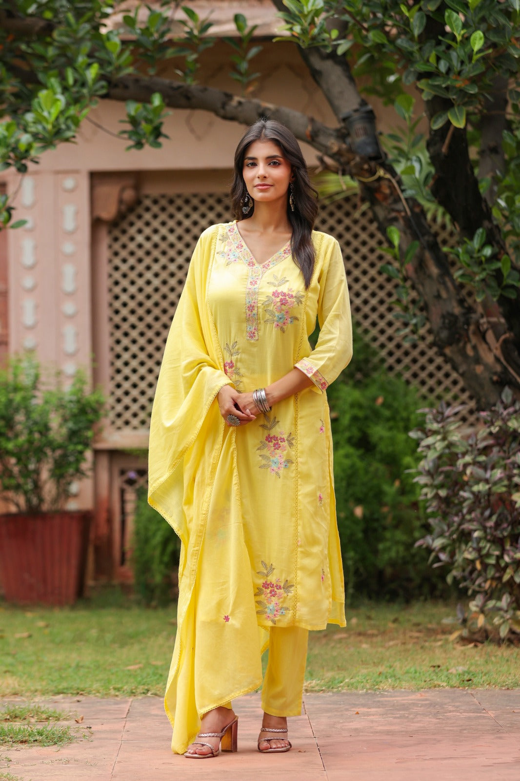 Super pretty Mul cotton in yellow with lining