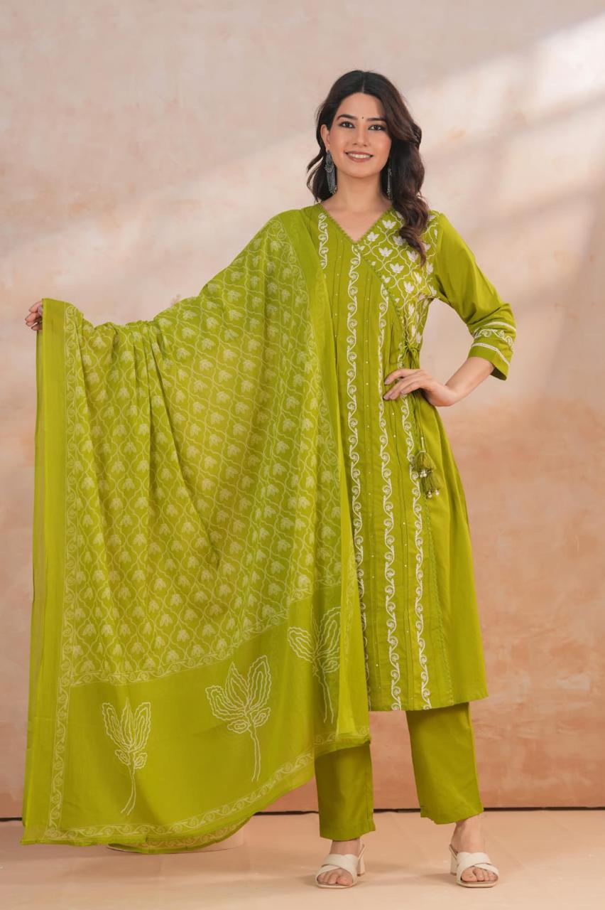 Aangrakha pattern embroidered pure cotton full suit set in green