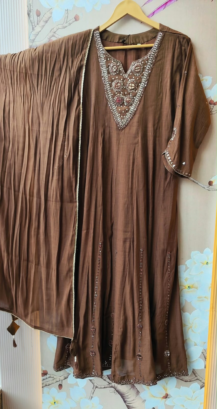 Pretty mulchanderi real mirror suit set in brown