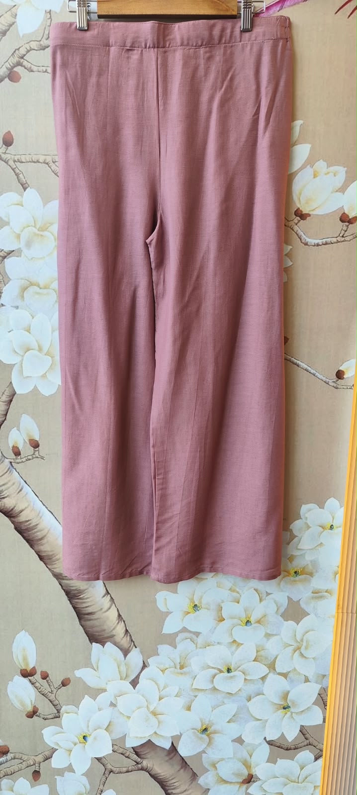 Premium Mul chanderi with inner and paired with linen pants in onion pink