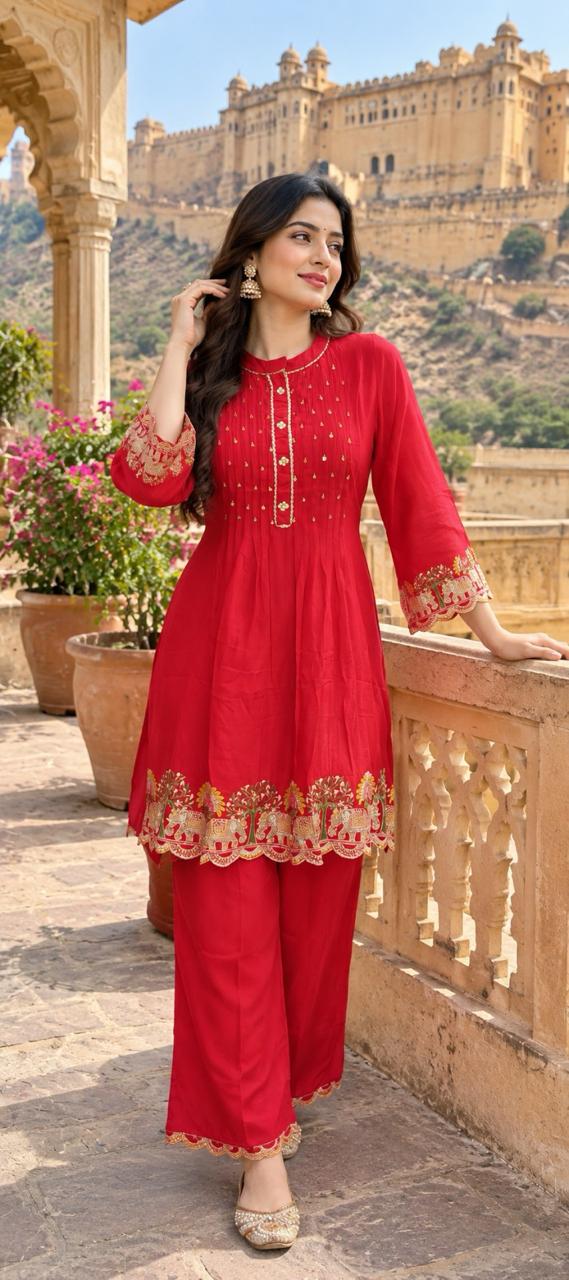 Premium chinon designer zari embroidered on back , pant n kurta in red