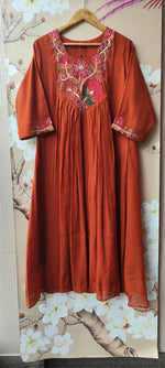 Pretty crush mulchanderi handwork suit set in rust