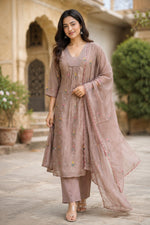 Pretty embroidered Mul chanderi suit set