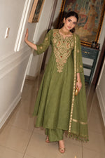 Pretty Mul chanderi with hand embroidery in green