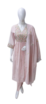 Beautiful Mul Chanderi embroidered suit set in pink