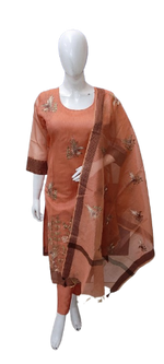 Pretty Kota checks embroidery lining suit set ( advisable to go for a size up )