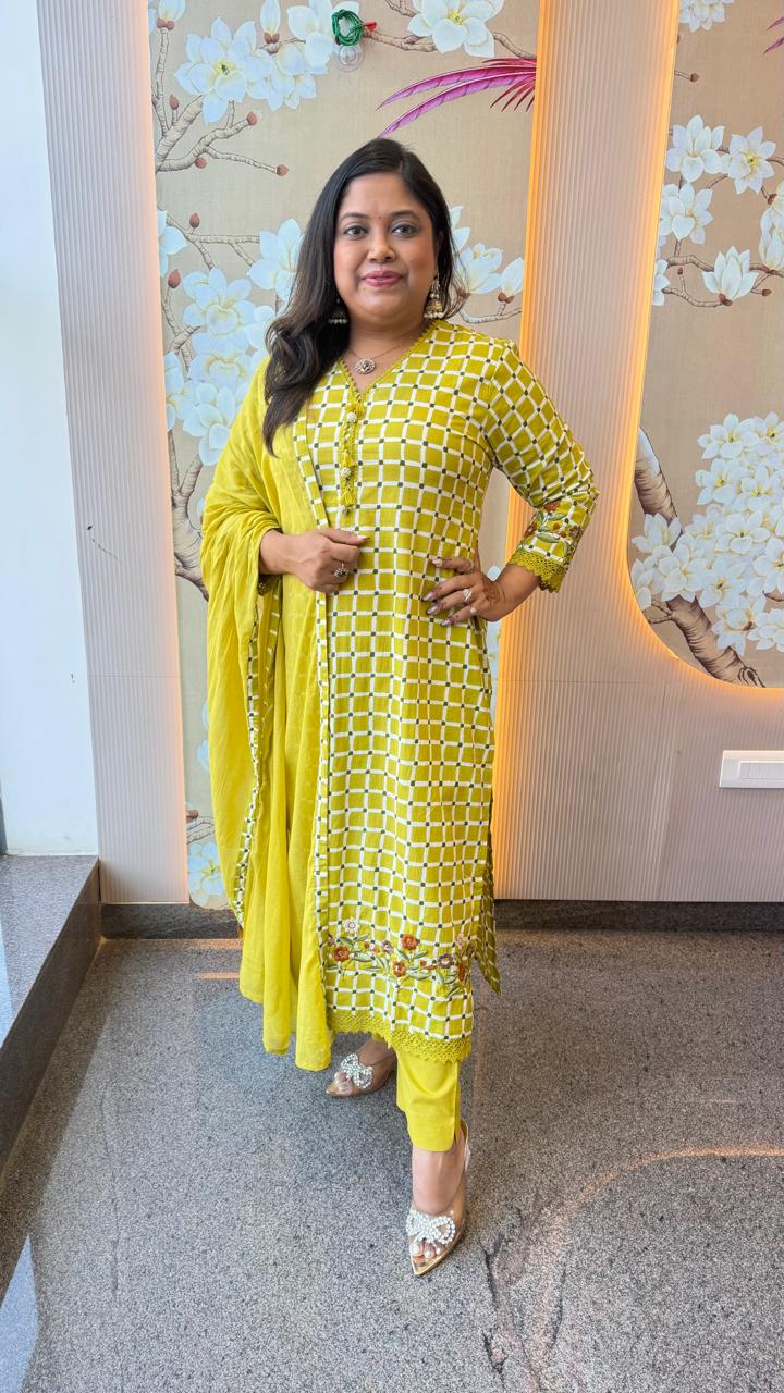 Gorgeous chequered full suit set with embroidery on sleeves and Daman in greenish yellow