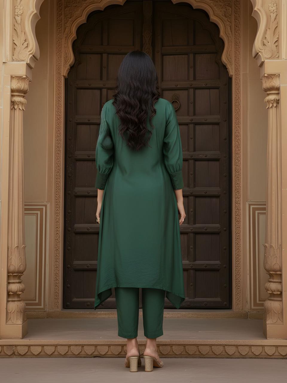 Green viscose silk with zari detailing co ord in green
