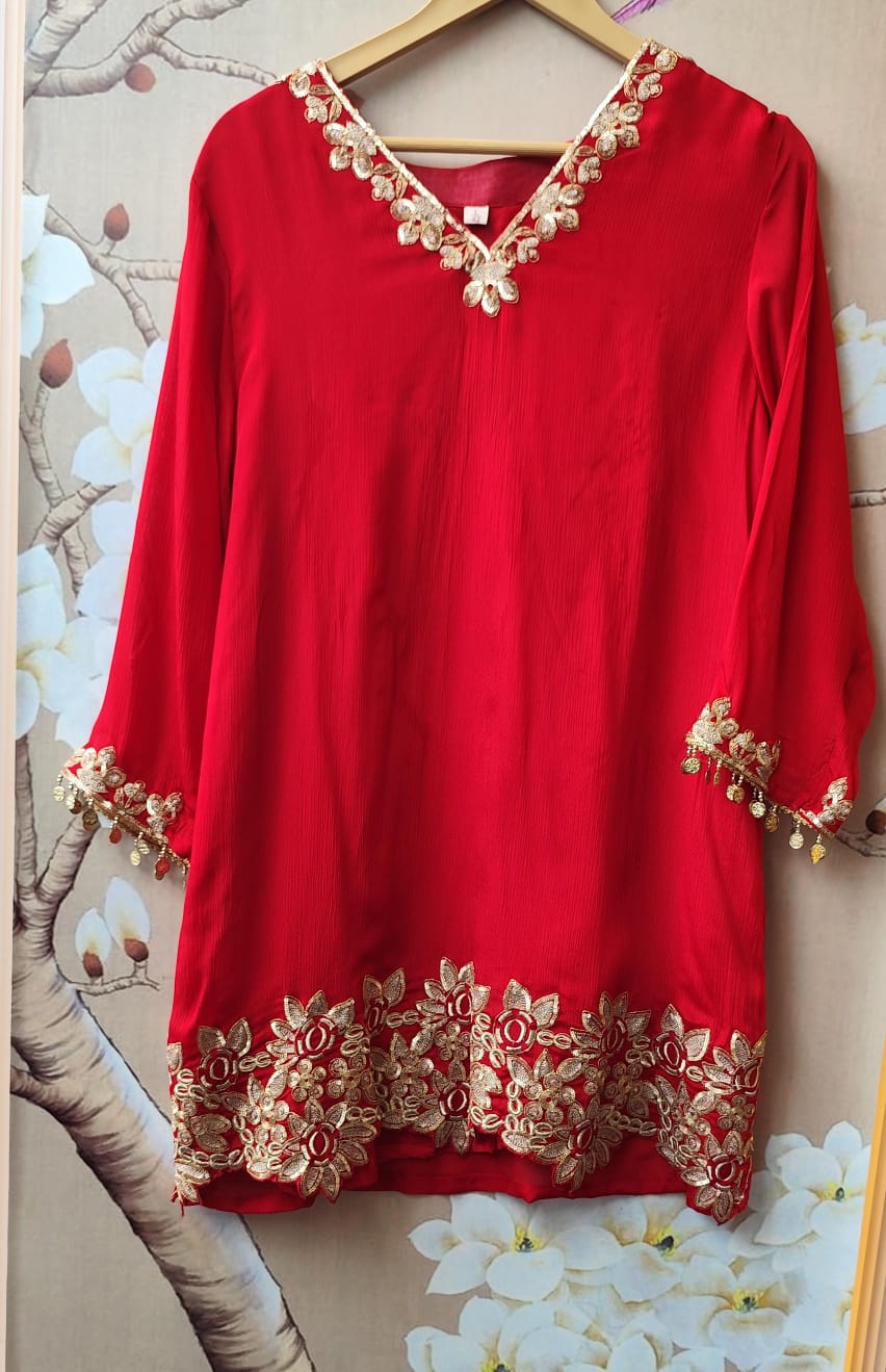 Premium chinon zari applique suit set in red