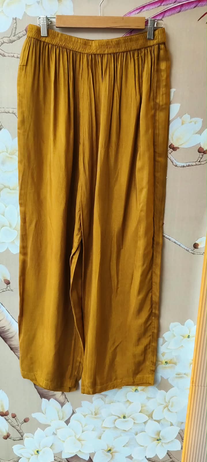 Pretty crepe bandhani Kalamkari kaftan in yellow