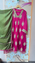 Mul chanderi zari detailing suit set in Rani pink