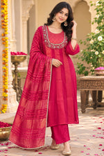 Red with brocade and handwork detailing full suit set