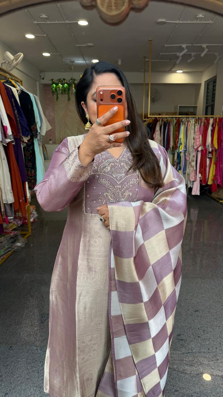 Truly royal not to be misused Kanjiwaram suit set