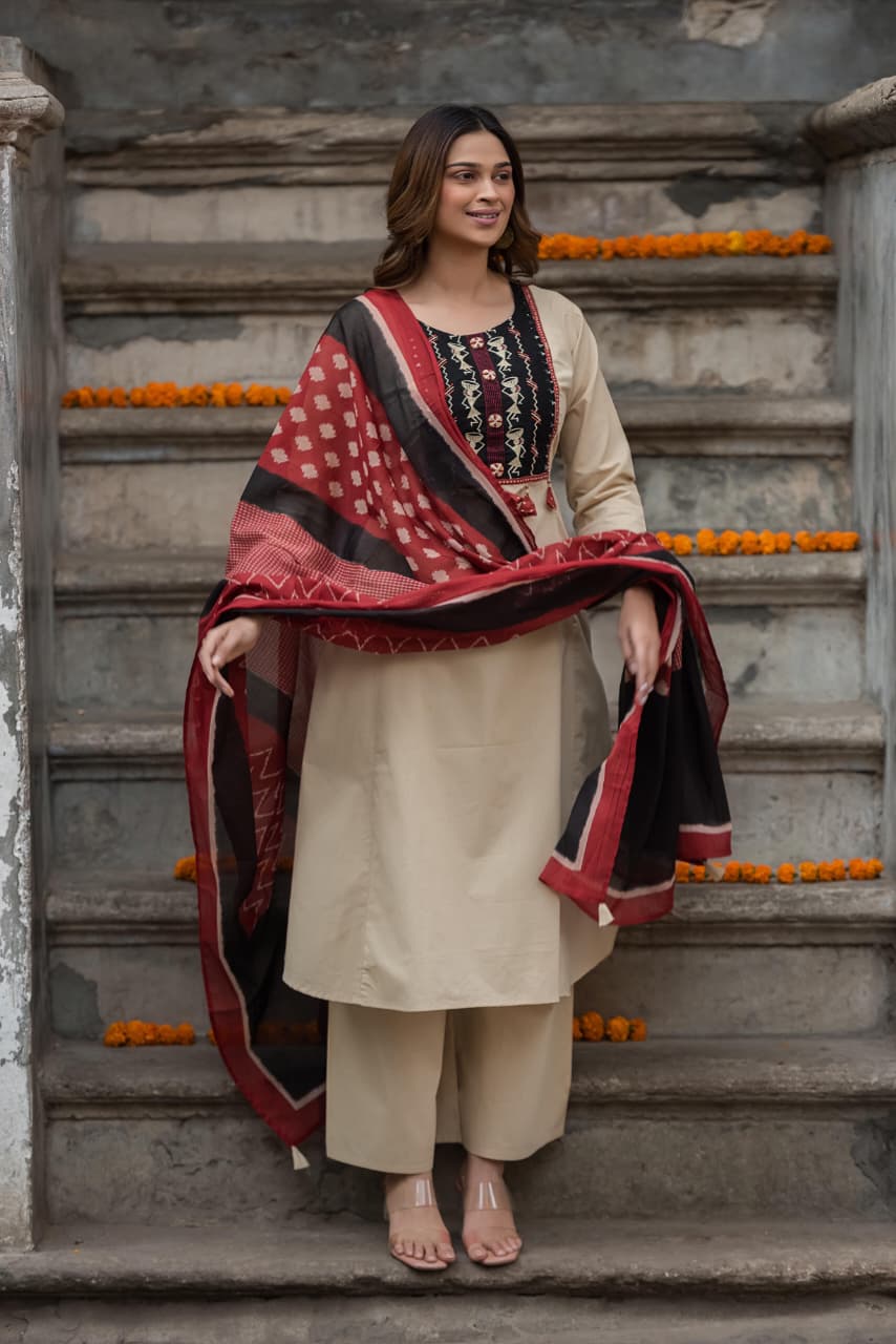 Pretty embroidered cotton suit set