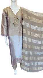Premium tissue suit set with Banarasi(true to size )