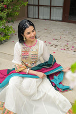Super pretty soft Mul cotton gotta detailing suit set paired with pink multi dupatta