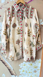 Smart Mul chanderi digital printed comes with spaghetti in white
