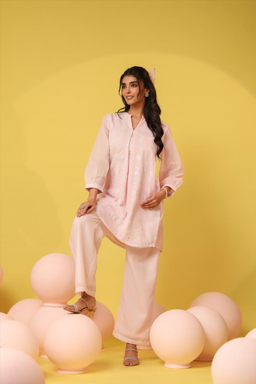 Lite pink kurta pants