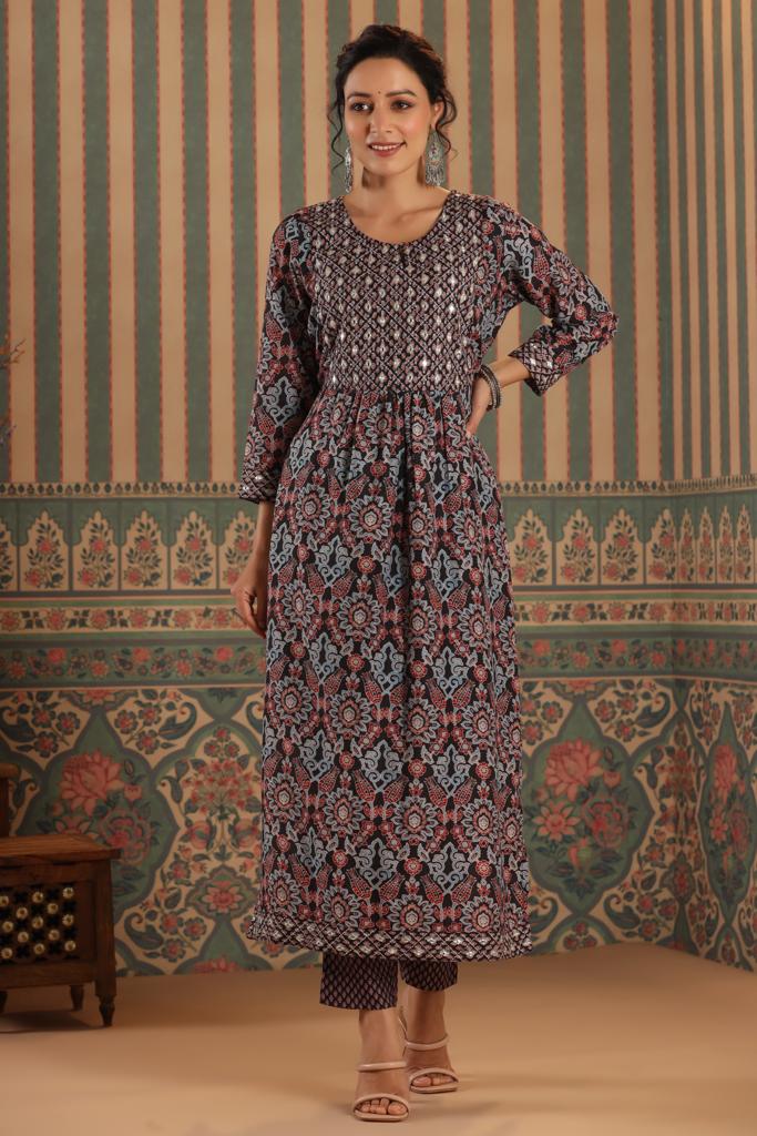 Very very soft cotton muslin kurta pant with beautiful tussles