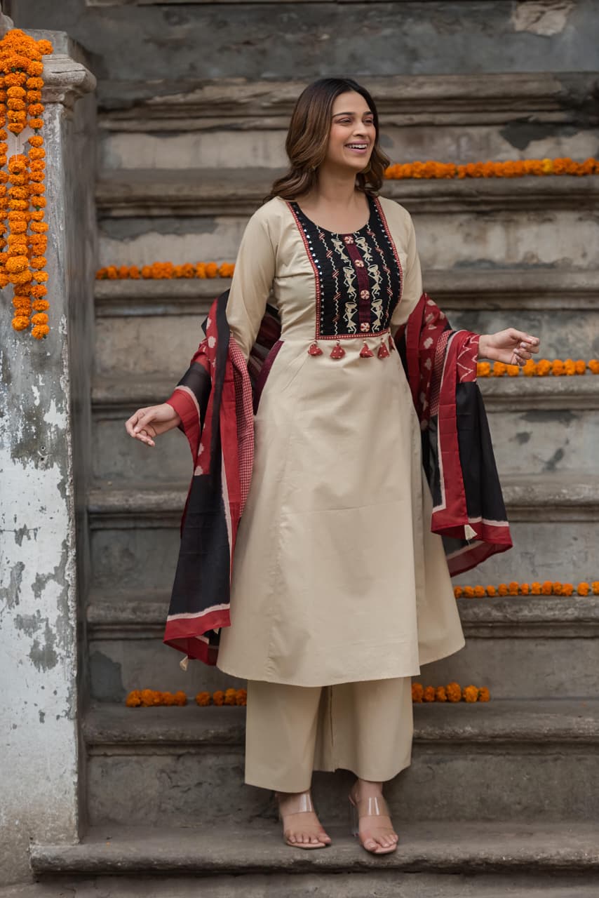 Pretty embroidered cotton suit set