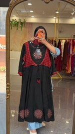 Super pretty jacket pattern full suit set in black