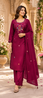Pretty Modale embroidered suit set