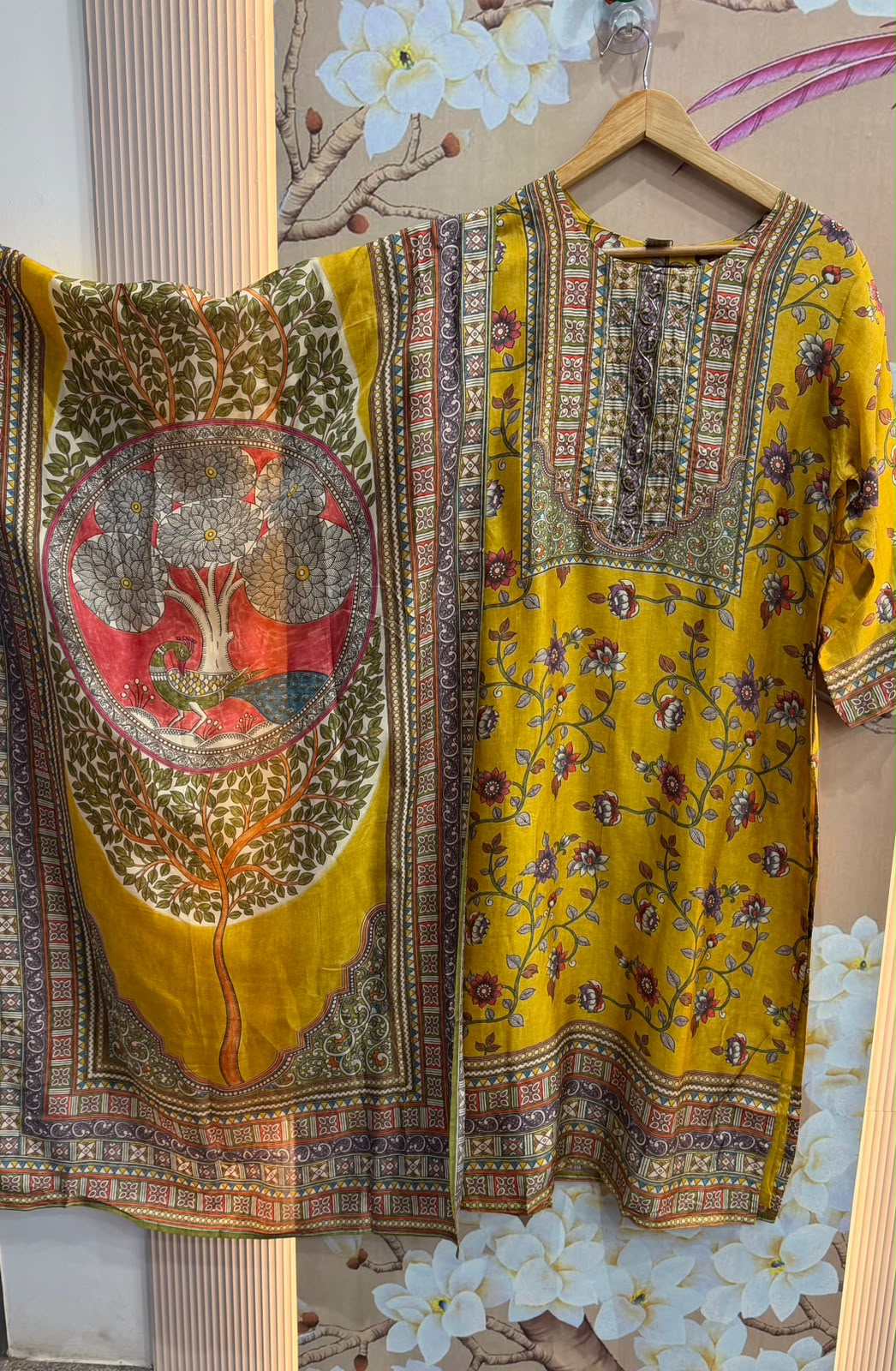 Russian silk pretty Kalamkari suit set in yellow