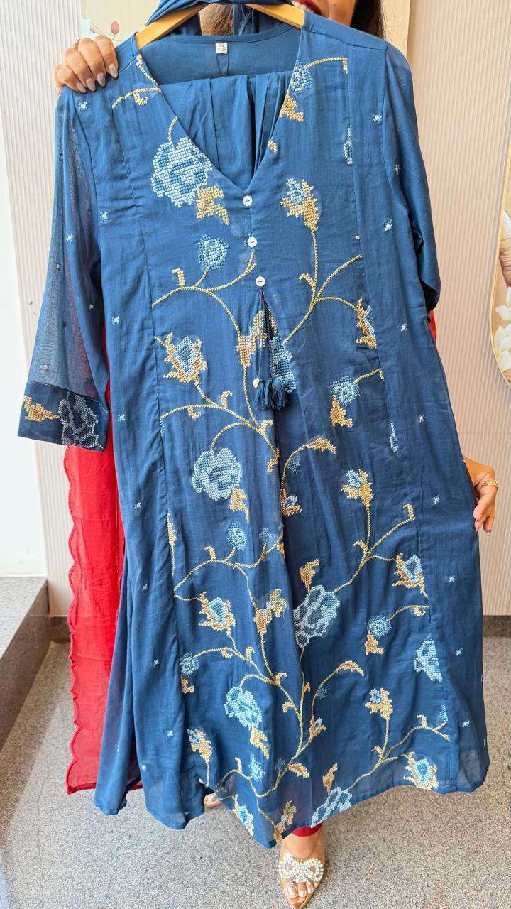 Fully embroidered pure Mul cotton suit set in blue