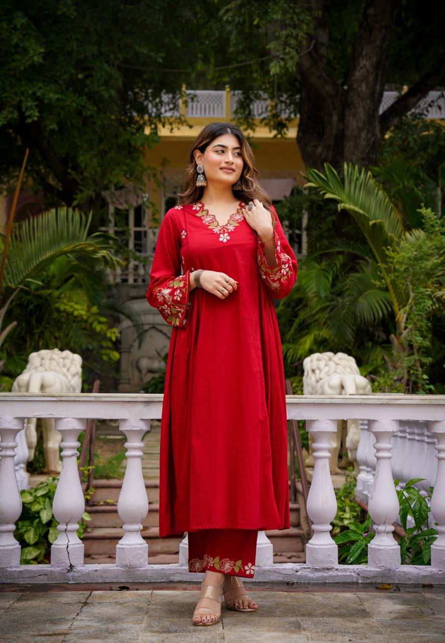 Super pretty applique cotton suit set in red