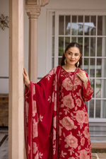 Pretty Modale red floral suit set in redPretty Modale red floral suit set in red